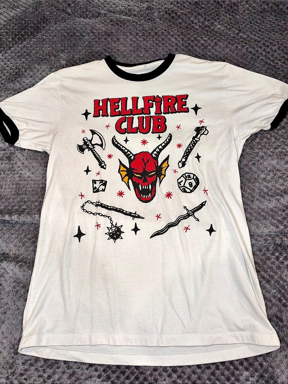 Netflix Stranger Things Hellfire Club Hellfire Club Graphic Tee Size Small Like